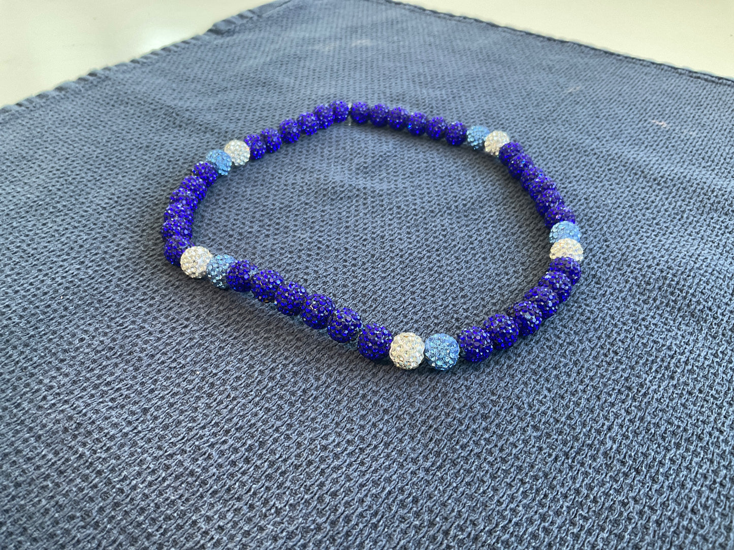 Midnight blue necklace youth